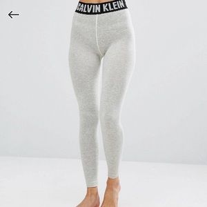 Calvin Klein Logo Legging in Heathered Grey